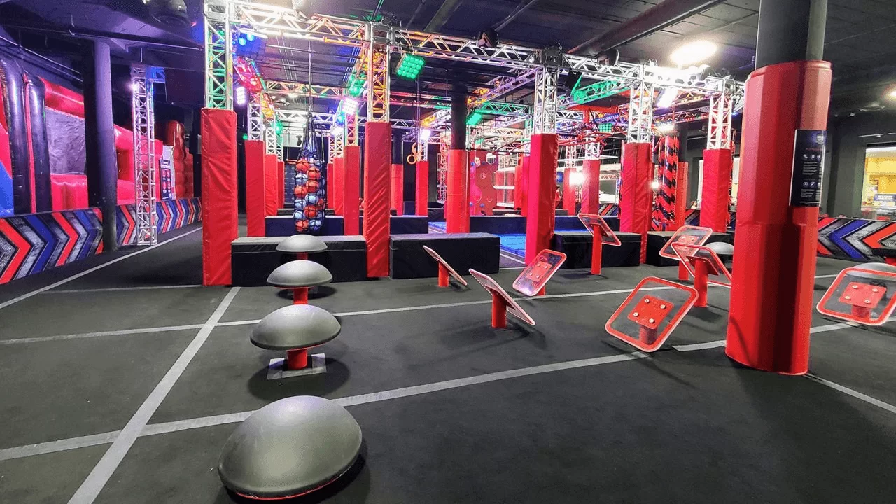 Indoor Amusement Park Ninja Warrior Course
